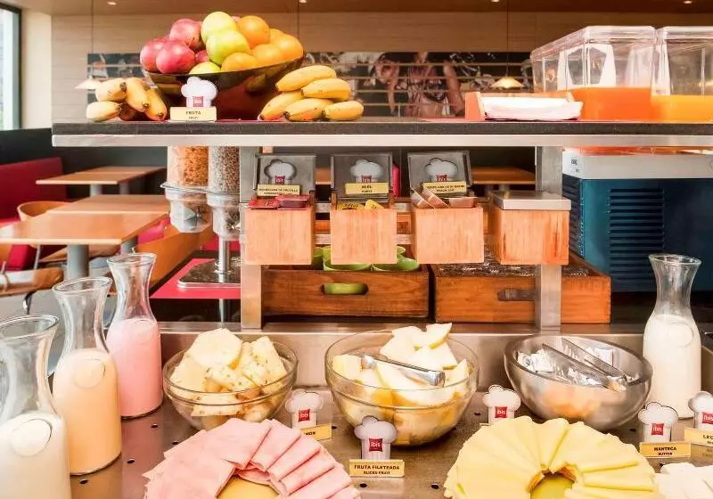 Fotos del hotel Ibis Montevideo Rambla:  16