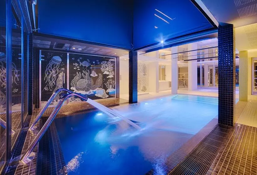 Fotos del hotel Nhow Marseille:  12