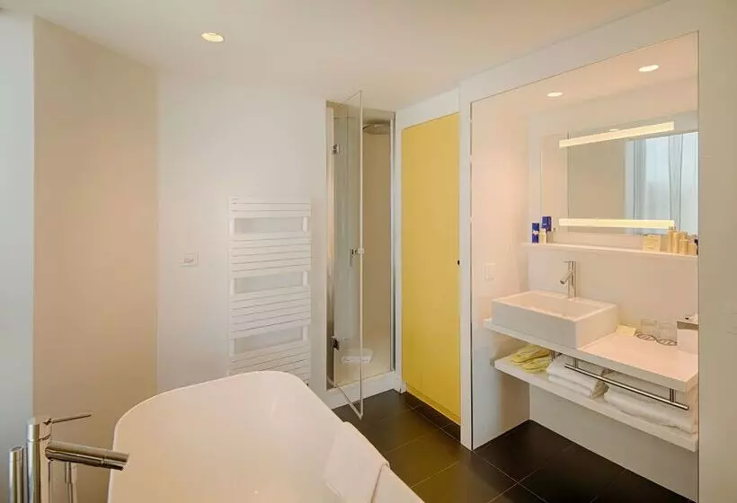 Fotos del hotel Nhow Marseille:  41