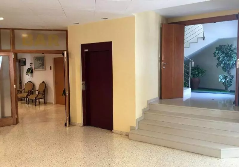 Fotos del hotel Octavia:  3