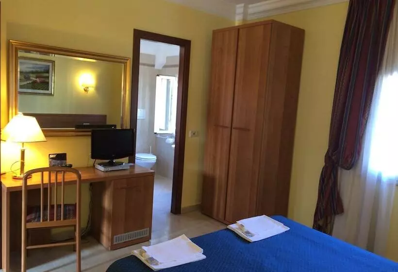 Fotos del hotel Principe Di Piemonte:  16