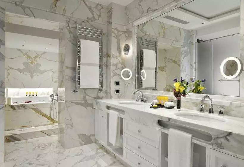 Fotos del hotel Splendide Royal - Small Luxury Hotels Of The World:  25