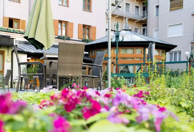 Fotos del hotel Corvin  Budapest Corvin Wing:  10