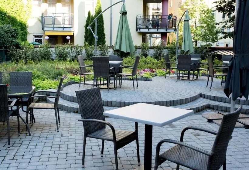 Fotos del hotel Corvin  Budapest Corvin Wing:  16