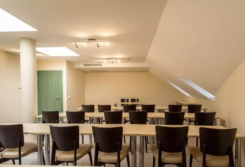 Fotos del hotel Corvin  Budapest Corvin Wing:  9