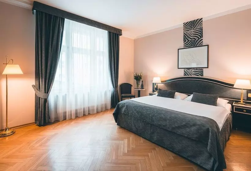 Fotos del hotel Elysee Hotel:  9