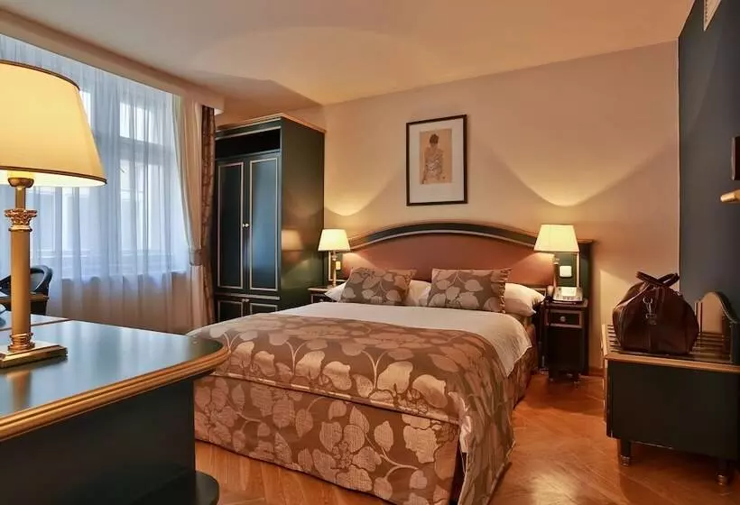 Fotos del hotel Elysee Hotel:  6