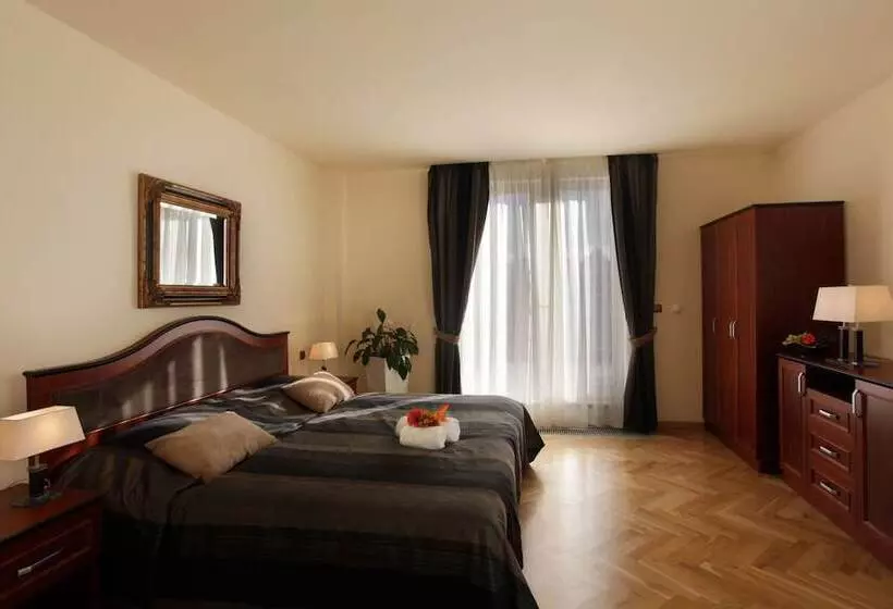 Fotos del hotel Elysee Hotel:  3