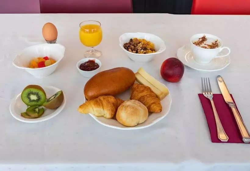 Fotos del hotel Les Nations:  4