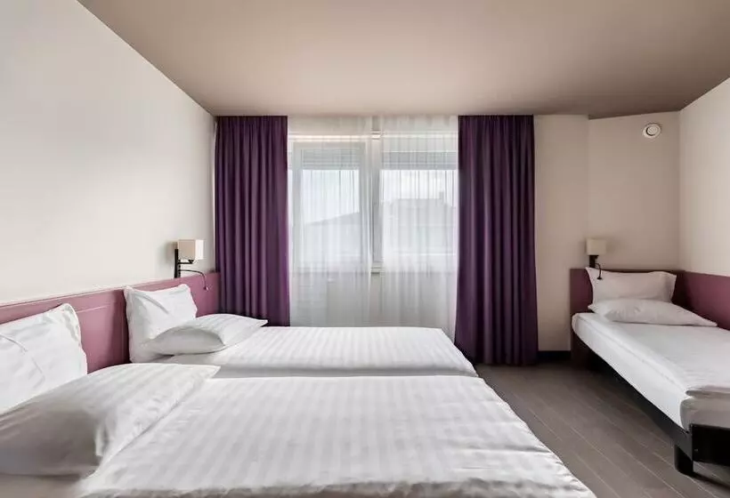 Fotos del hotel Les Nations:  15