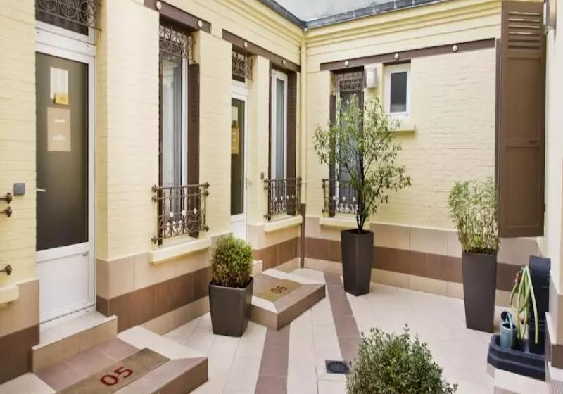 Fotos del hotel Hôtel Des Arts Montmartre:  5