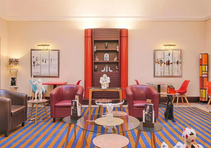 Fotos del hotel Hôtel Waldorf Trocadéro Tour Eiffel:  2