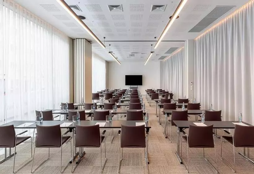 Fotos del hotel Holiday Inn Prague, An Ihg:  6