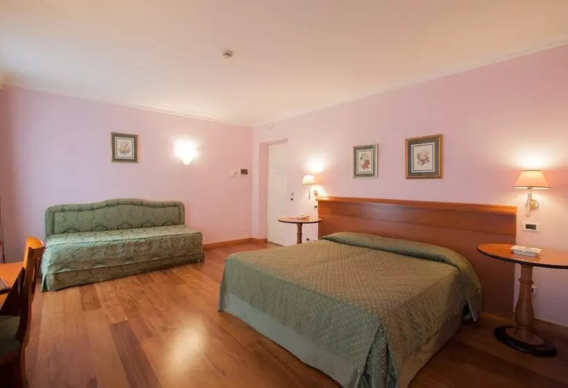 Fotos del hotel Ateneo Garden Palace:  18