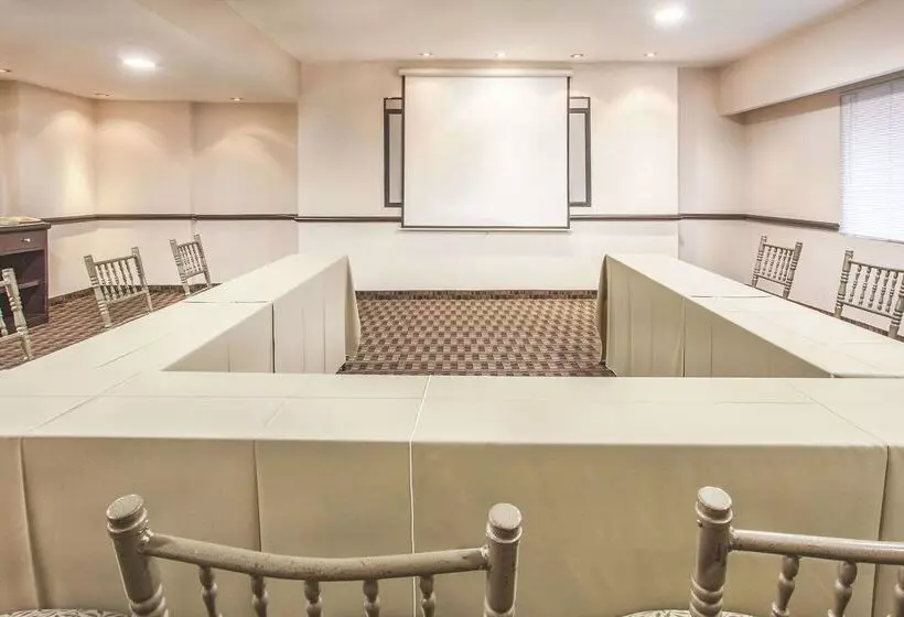 Fotos del hotel Chn Hotel Monterrey Norte, Trademark Collection By Wyndham:  17