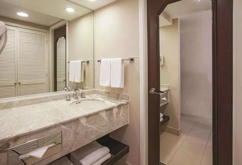 Fotos del hotel Chn Hotel Monterrey Norte, Trademark Collection By Wyndham:  9