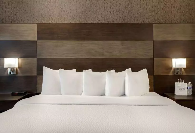 Fotos del hotel Days Inn By Wyndham Calgary South:  12