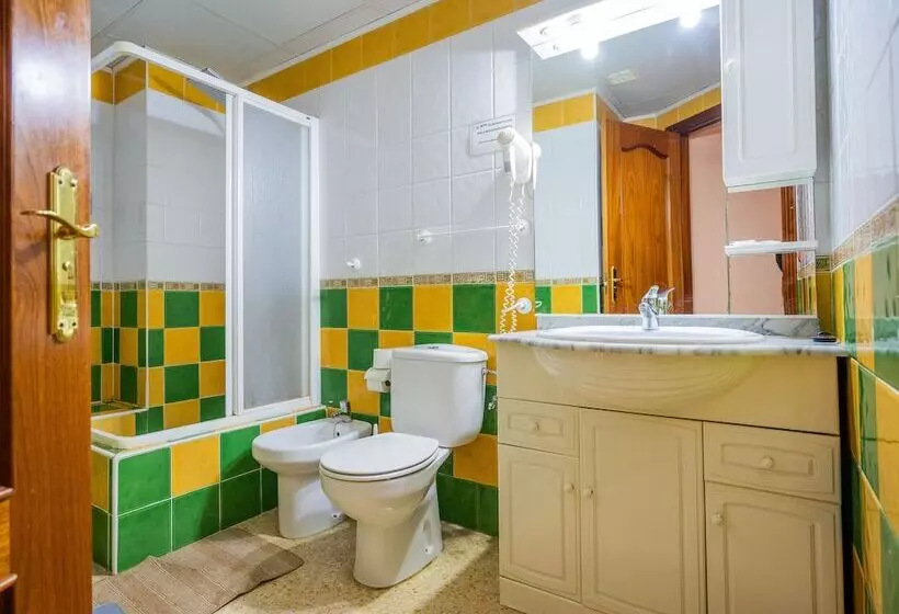 Fotos del hotel Avenida:  6
