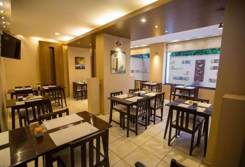 Fotos del hotel Carlos V Patagonia:  3