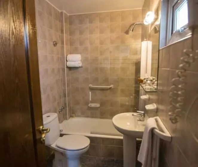 Fotos del hotel Carlos V Patagonia:  13