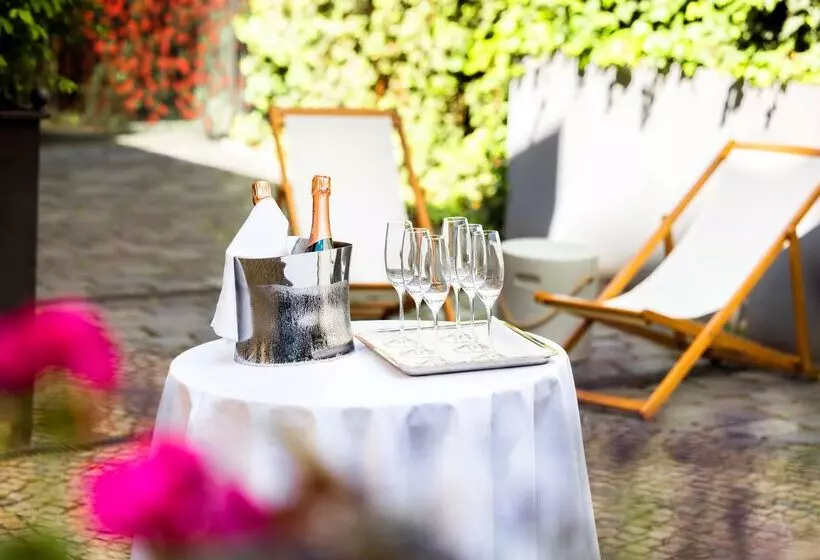 Fotos del hotel Nh Collection Carlo Iv:  24