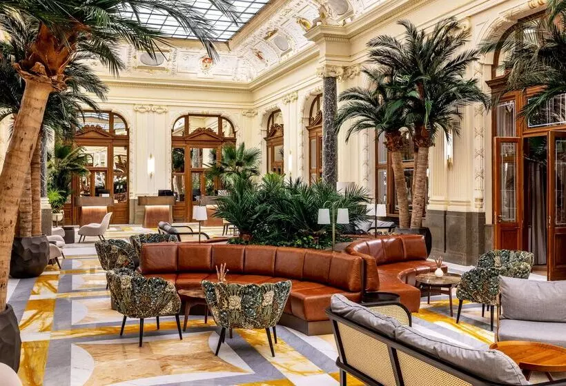 Fotos del hotel Nh Collection Carlo Iv:  33