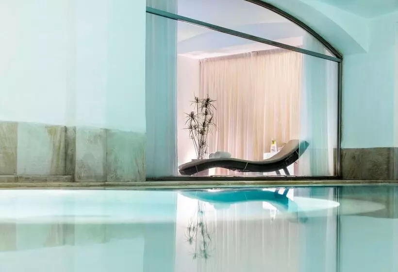 Fotos del hotel Nh Collection Carlo Iv:  19