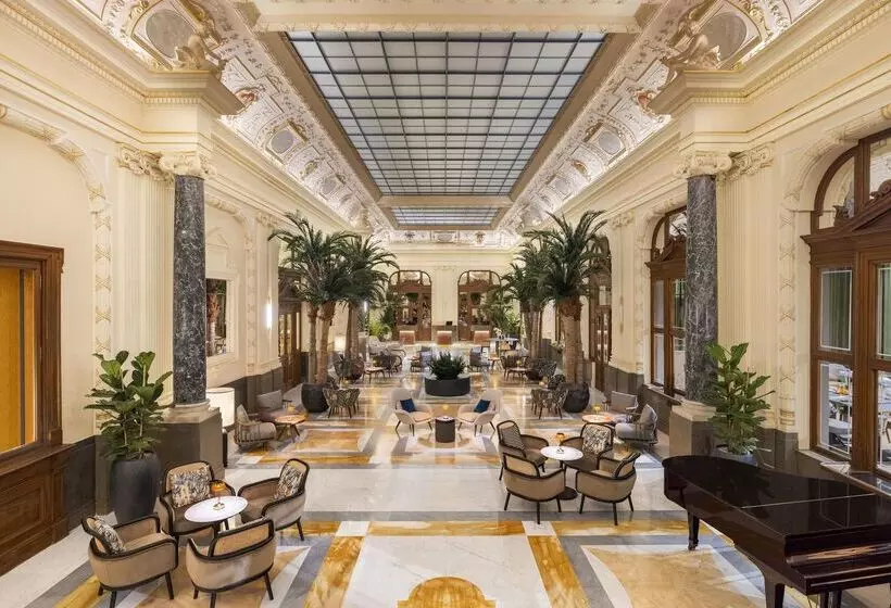 Fotos del hotel Nh Collection Carlo Iv:  44