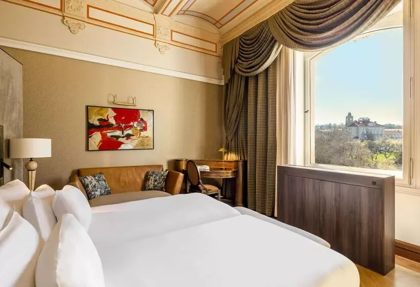 Fotos del hotel Nh Collection Carlo Iv:  16