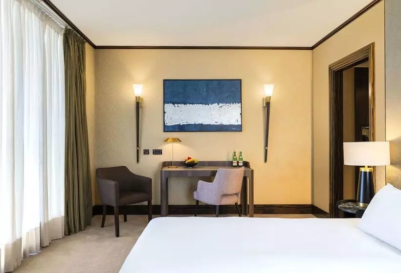 Fotos del hotel Nh Collection Carlo Iv:  15