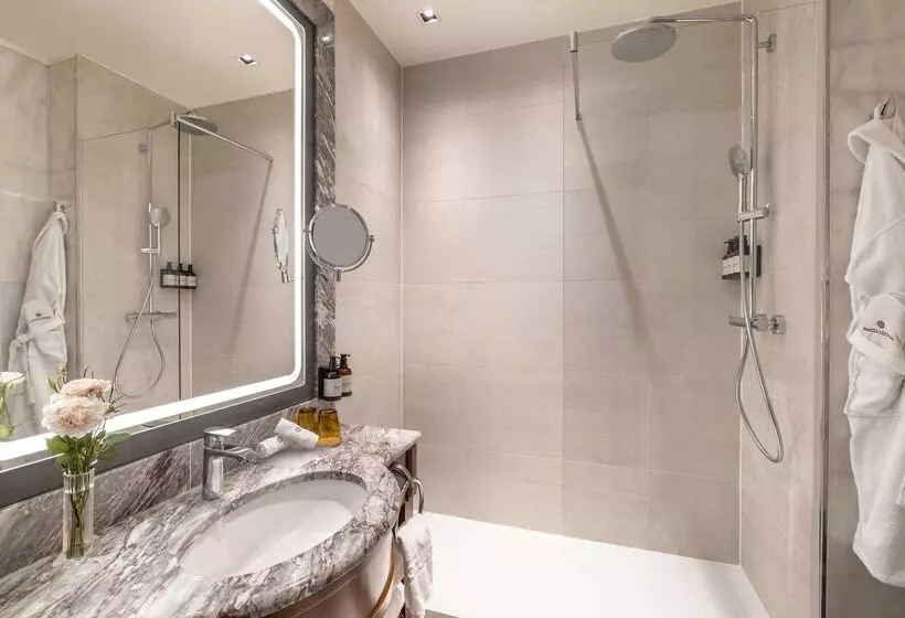 Fotos del hotel Nh Collection Carlo Iv:  27