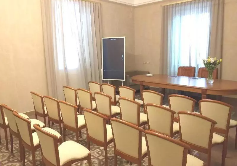 Fotos del hotel Tonic:  11