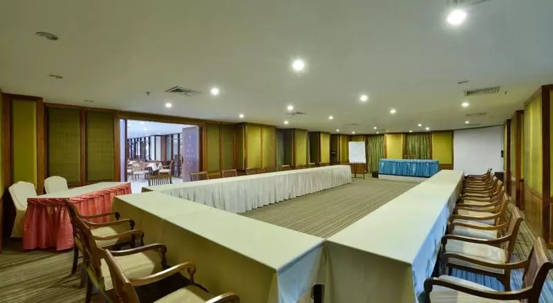 Fotos del hotel Jomtien Thani:  7