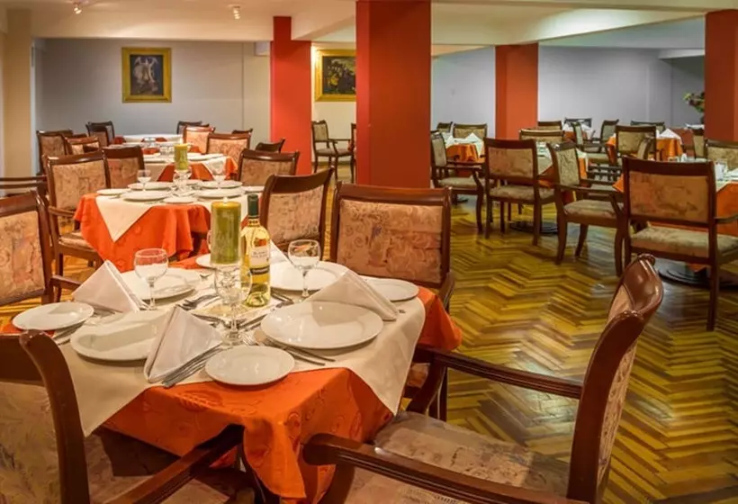 Fotos del hotel Qarmenqa:  4