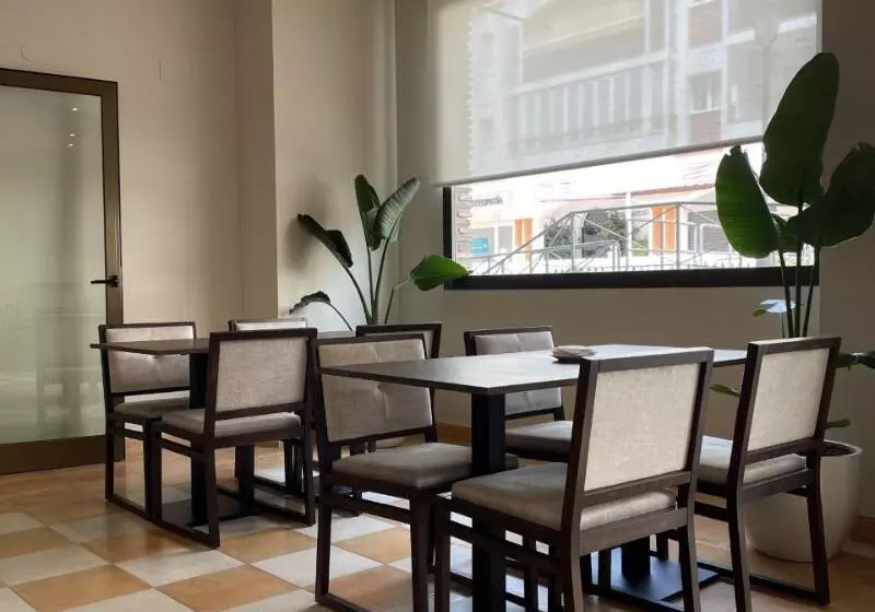 Fotos del hotel Almijara:  5