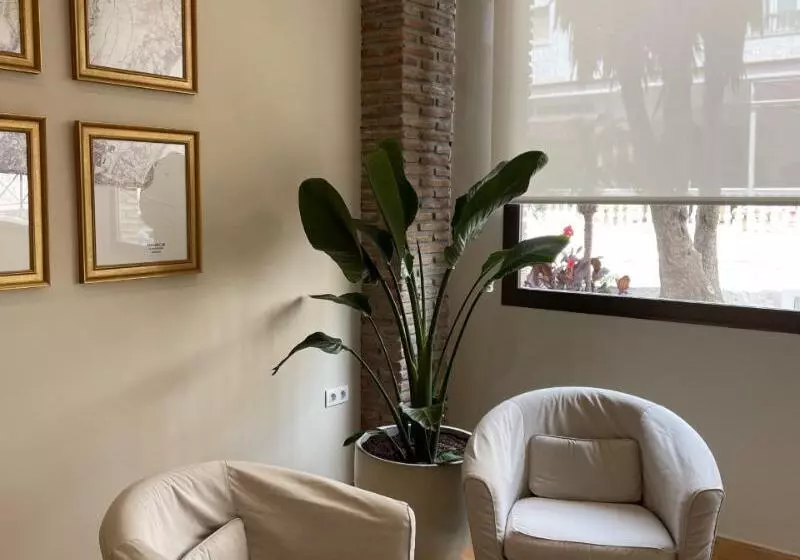 Fotos del hotel Almijara:  11