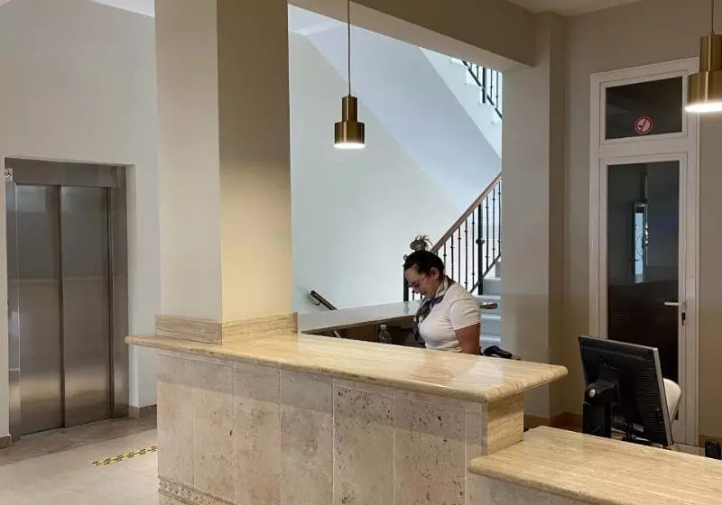 Fotos del hotel Almijara:  3