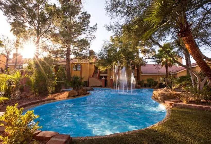 Westgate Flamingo Bay Resort