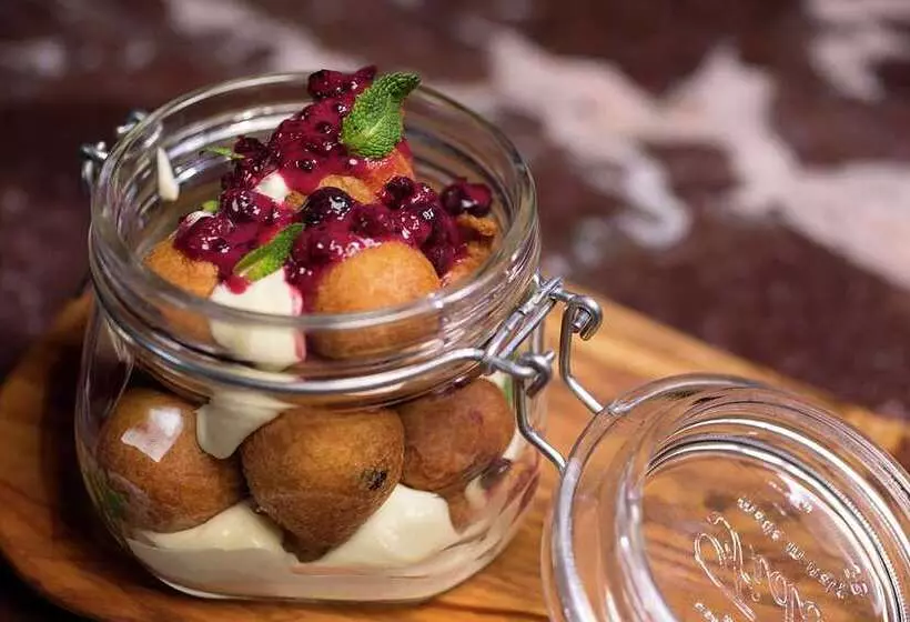 Fotos del hotel Canopy By Hilton Zagreb City Centre:  2