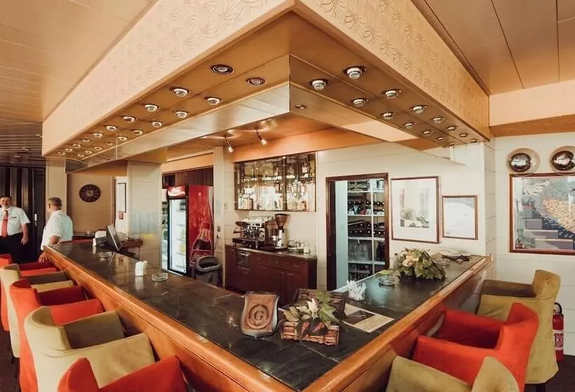 Fotos del hotel Grand:  4