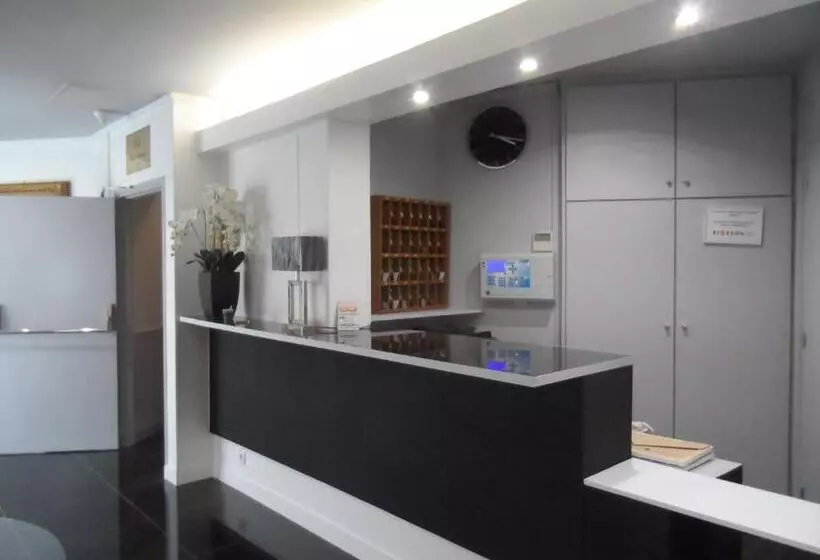 Fotos del hotel Prince Monceau:  6