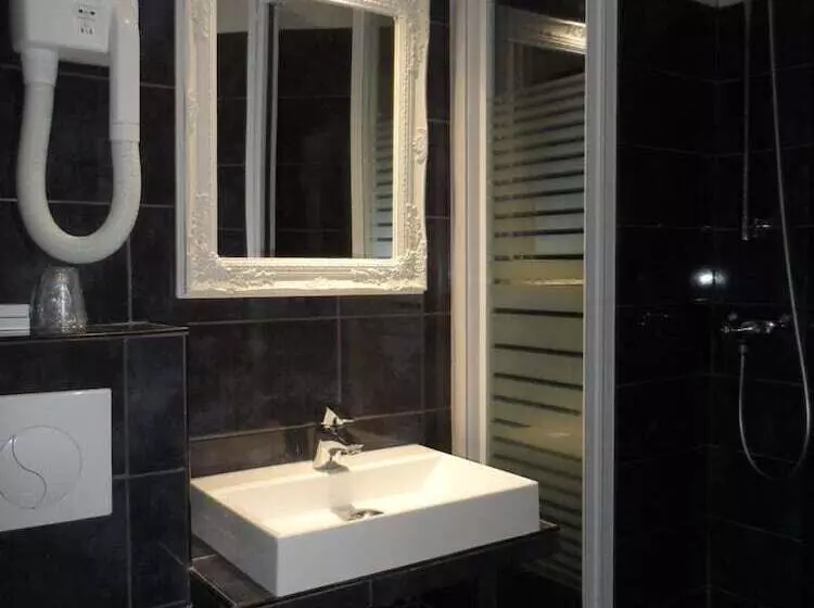 Fotos del hotel Prince Monceau:  22