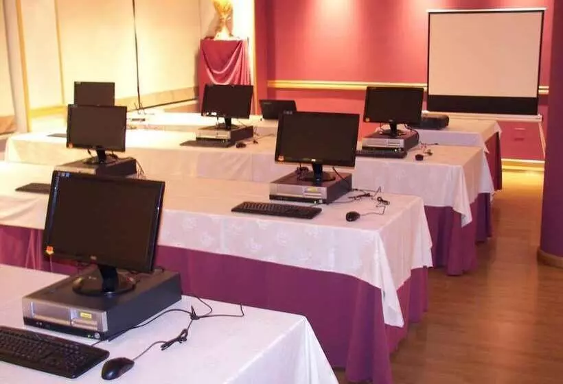 Fotos del hotel Villa De Benavente:  3