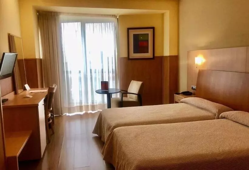 Fotos del hotel Villa De Benavente:  16