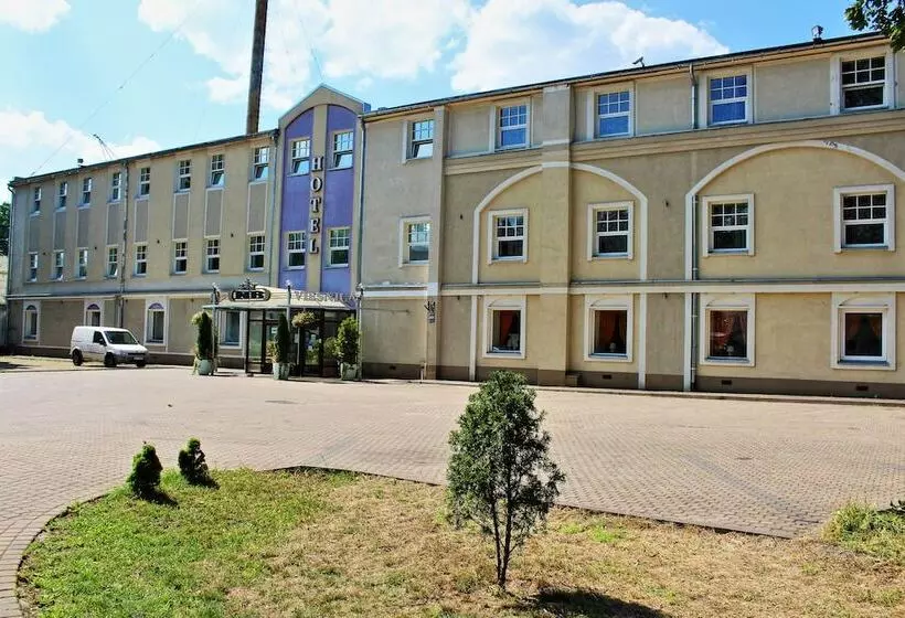 Fotos del hotel Nb Hotel With Free Parking:  24