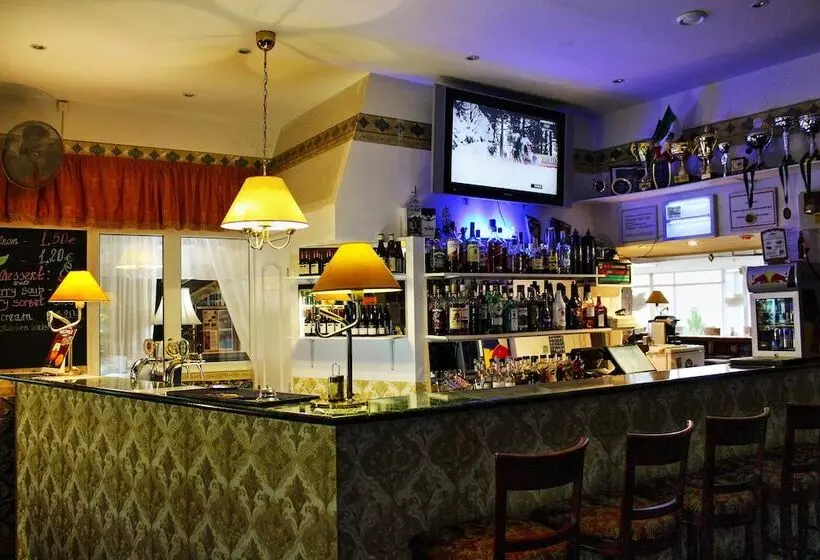 Fotos del hotel Nb Hotel With Free Parking:  19