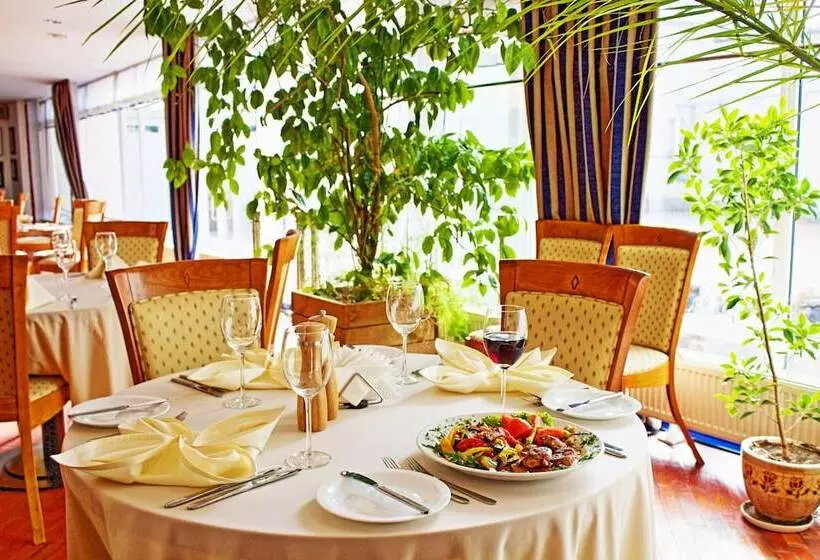 Fotos del hotel Nb Hotel With Free Parking:  4