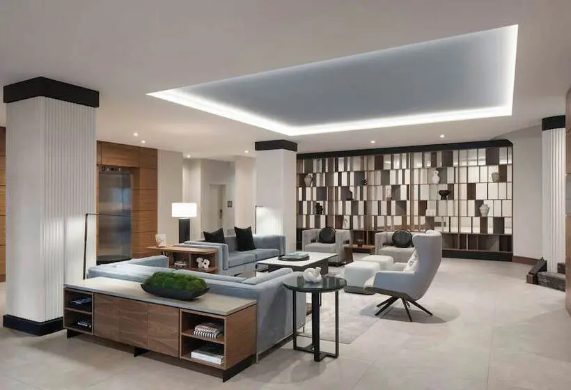 Springhill Suites By Marriott Old Montreal