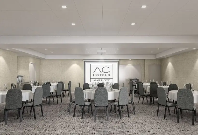 Fotos del hotel Springhill Suites By Marriott Old Montreal:  14