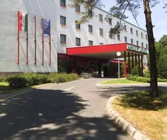 Fotos del hotel Lövér Sopron:  9